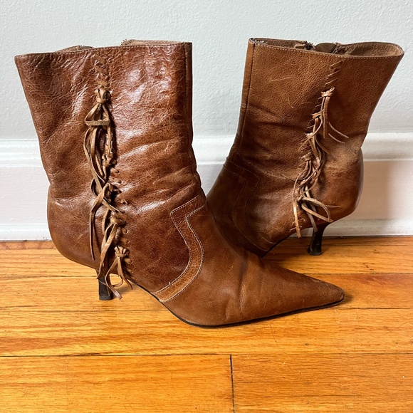 🔥Guess Marciano, leather booties. Fringe detail, stiletto heel, pointy toe sz. - Picture 1 of 10